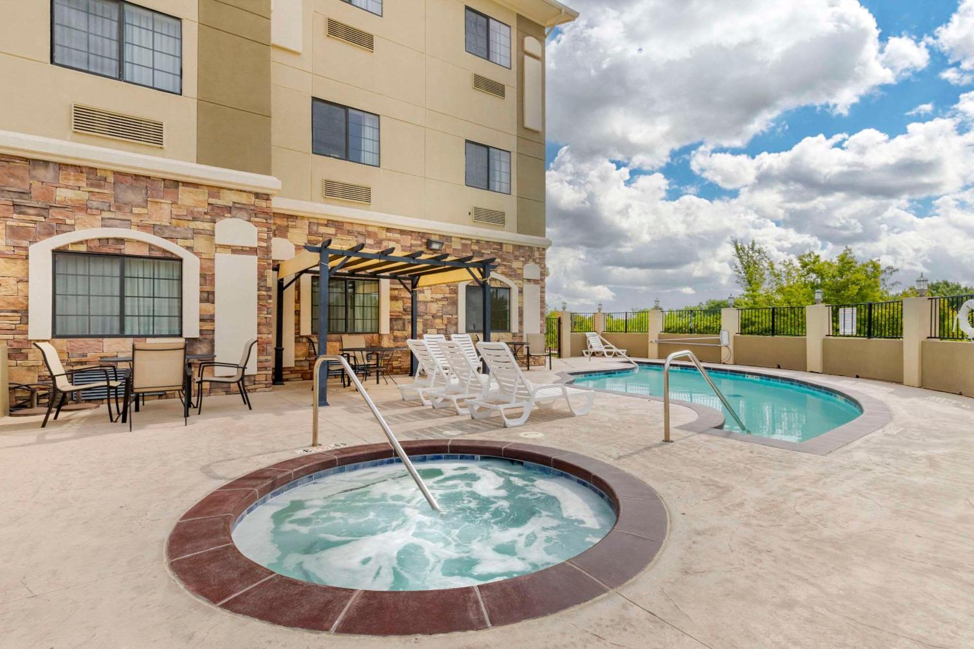 Comfort Inn & Suites Glenpool Buitenkant foto